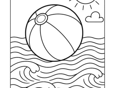 palla da spiaggia su onde